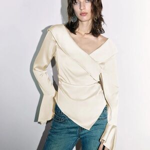 Urban Revivo Blouse & skirt/pants bundle